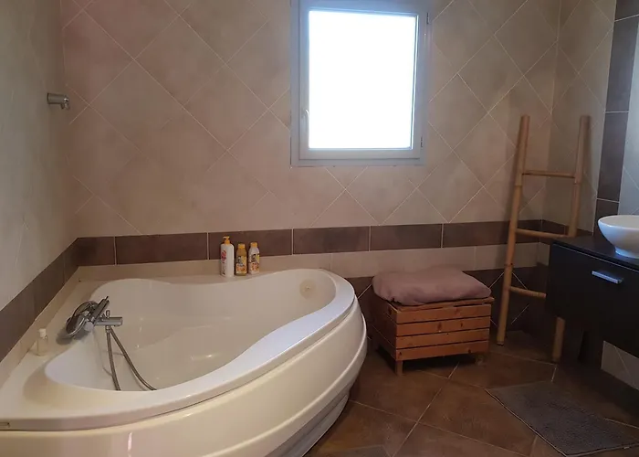 Maison Spacieuse Face Aux Pyrenees Prázdninový dům *