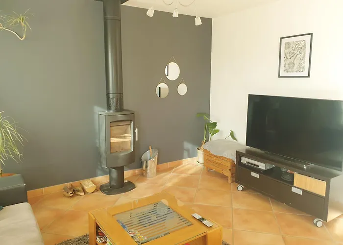 Maison Spacieuse Face Aux Pyrenees بيت للعطل Carla-Bayle